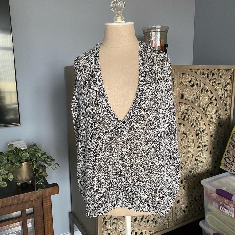 [Ann Taylor] Black/White Peppered Sweater Shawl Shrug